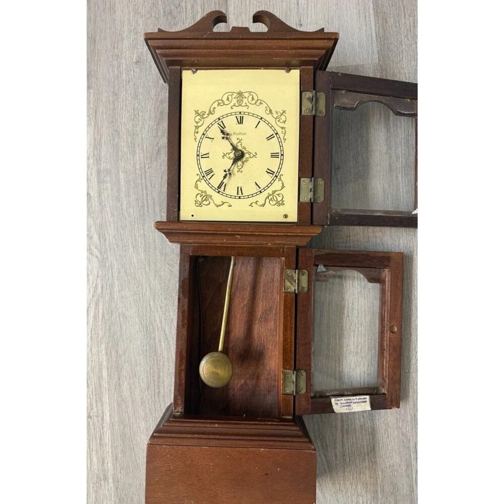 vintage Before 1950 antique Sheffield clock, Not tested. Make A Bid